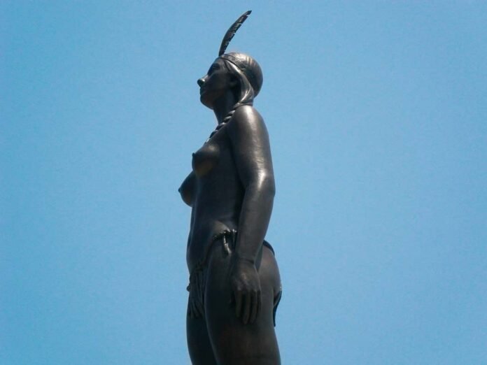 Monumento de la India Catalina en Cartagena de indias