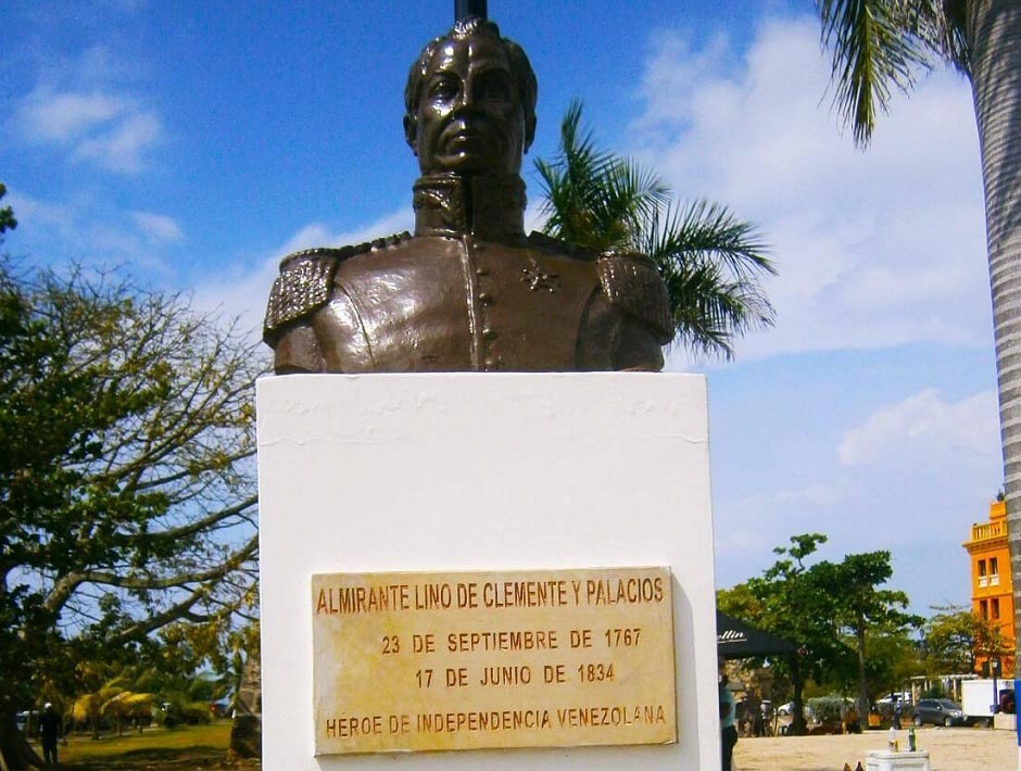 Busto del Almirante Lino de Clemente y Palacios en Cartagena