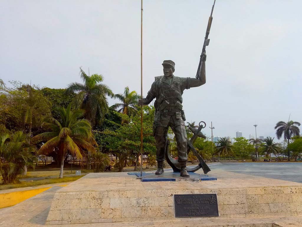 Monumento del Infante de Marina en Parque de la Marina de cartagena