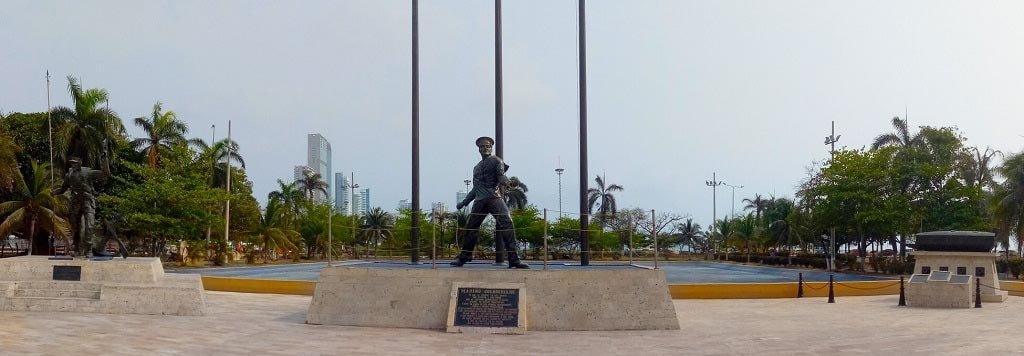 Monumentos del Parque de la Marina de Cartagena de Indias.