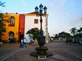 Replica de la Fuente de canaletes en Cartagena