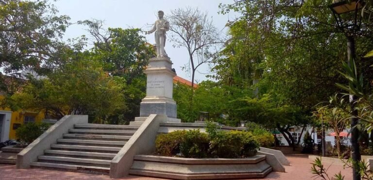Plaza Fernández Madrid de Cartagena de Indias.