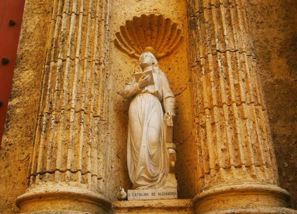 Escultura en Mármol de Santa Catalina de Alejandria