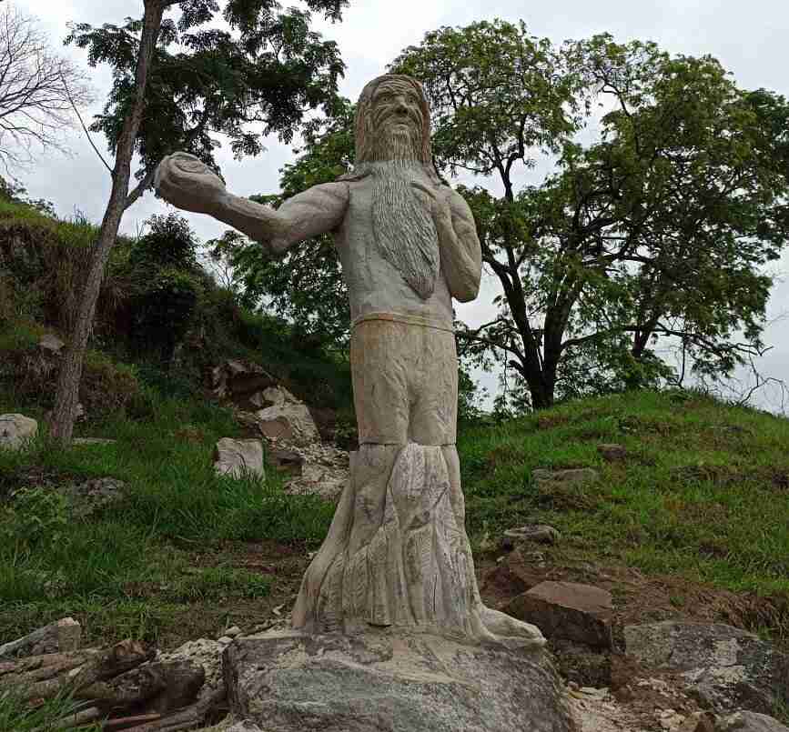 Four-meter sculpture of El Mohán on the Mohán trail in Tauramena, Casanare