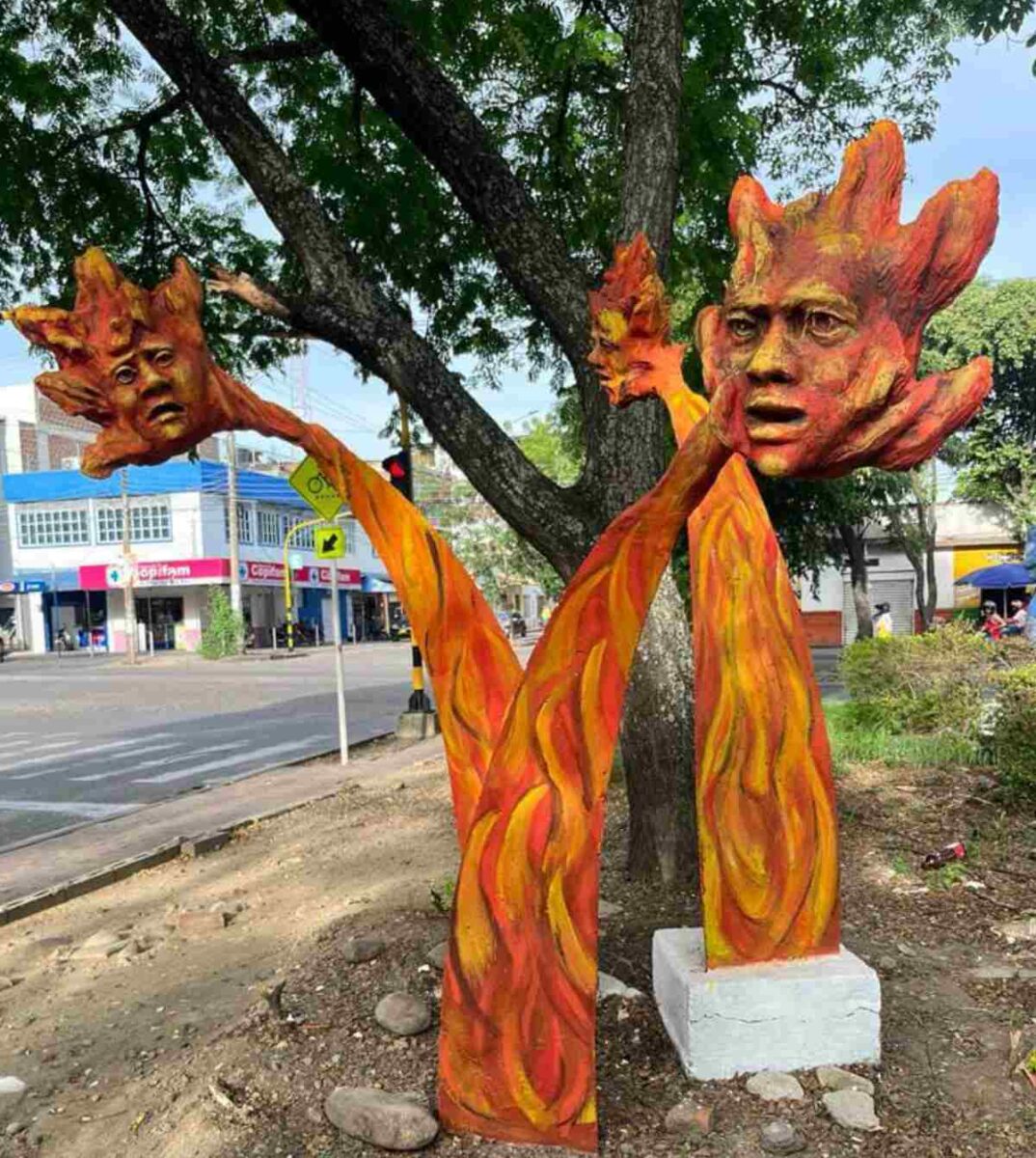 Candileja sculpture in the Andean Park of Neiva