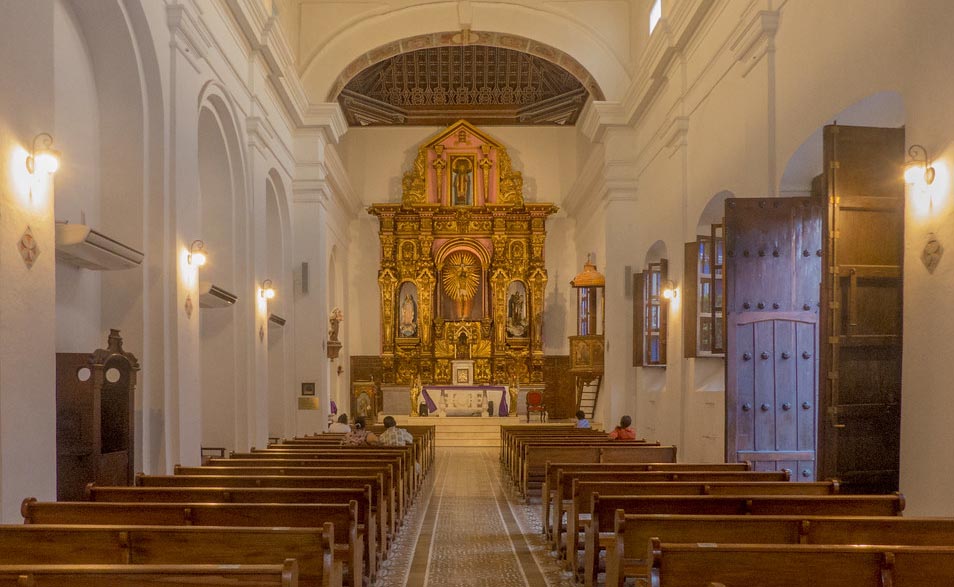 Interior de la Iglesia de Santo Toribio de Cartagena