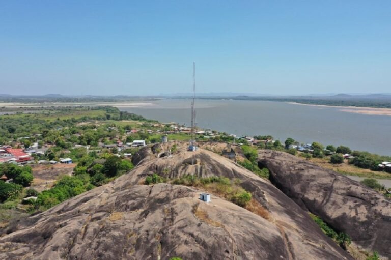 Cerro de la Bandera - Mirador de Puerto Carreño