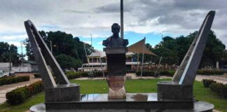 Busto a Francisco de Paula Santander - Puerto Carreño - vichada