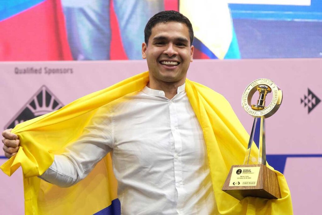 Diego Campos Campeón Mundial de Barismo 2021-cafe