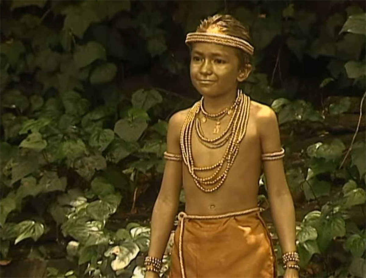 The golden tunjo in episode 15 of Seventh Gate.
