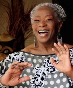 Leonor Gonzalez Mina la negra grande de colombia cantante colombiana