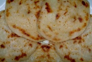 Arepas de Arroz receta colombiana