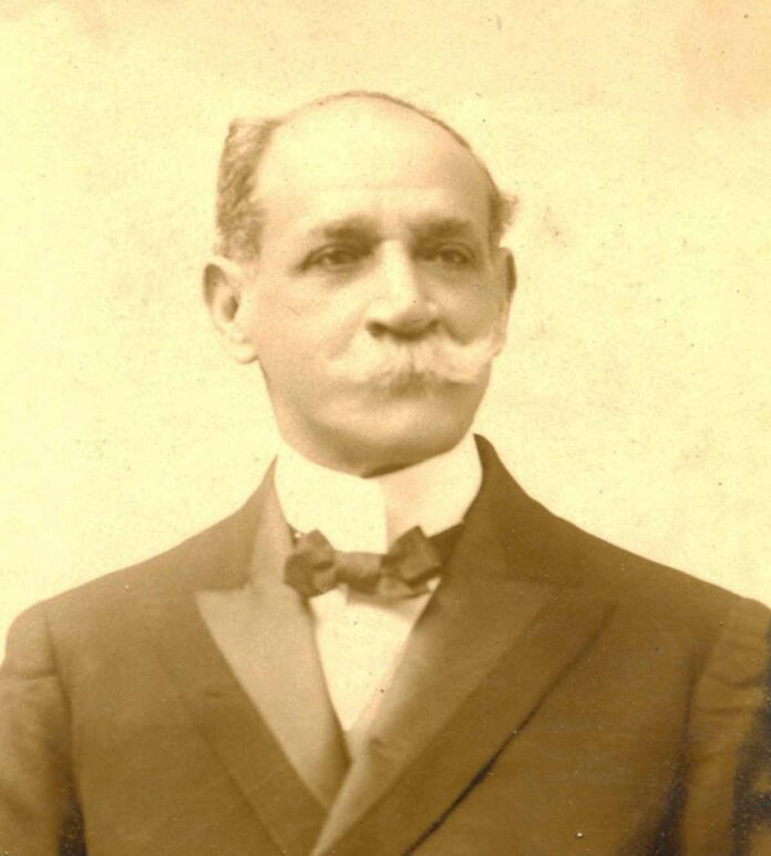 Manuel Dávila Flórez biografia