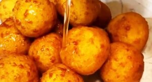 Buñuelos de maíz en almíbar receta colombiana