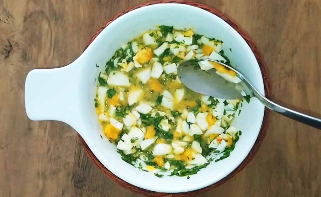 Aji de Huevo receta colombiana