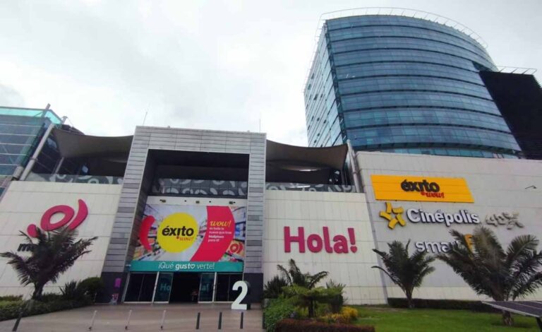 Centro Comercial Mallplaza NQS