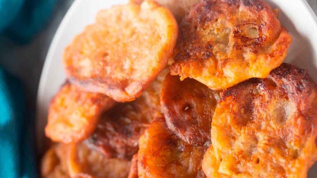 San Andres banana fritters, Colombian recipe (Fritters de banano)