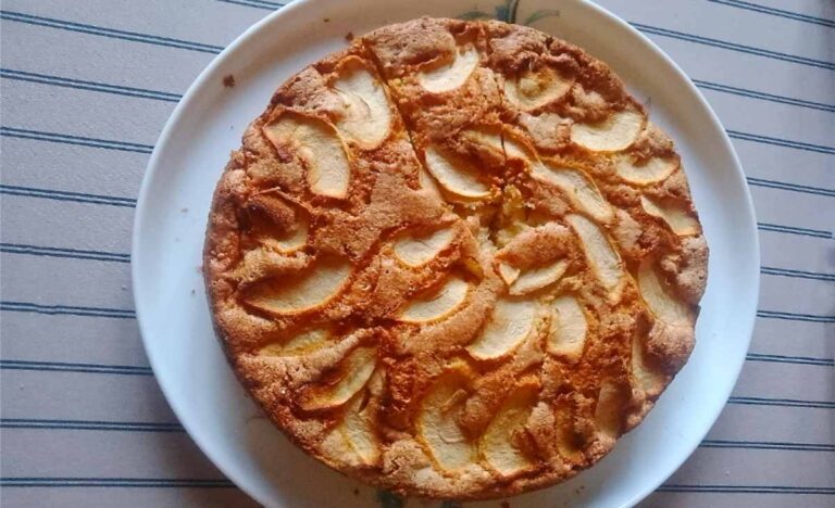 Torta de manzana receta colombiana.
