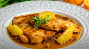 Pescado en salsa de naranja agria