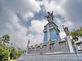 Leyenda del robo de los ojos de La virgen de Yanaconas