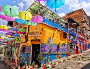 Guía Completa para Visitar el Barrio La Candelaria de Bogotá