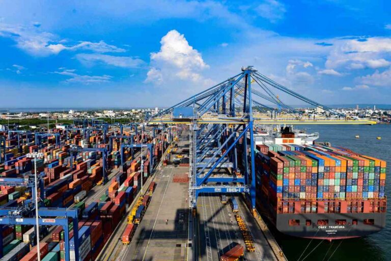 Exports from Colombia to Africa break record - Port of Cartagena de Indias.