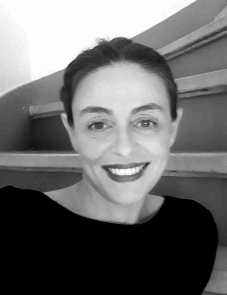 María Inés McCormick, Colombian woman writer.