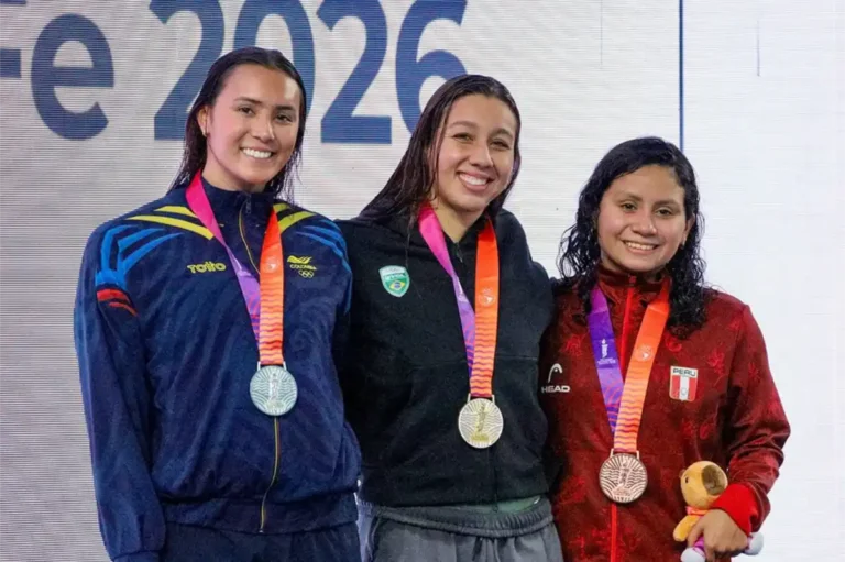 María De Carvalho, Samantha Baños y Yasmin Silva